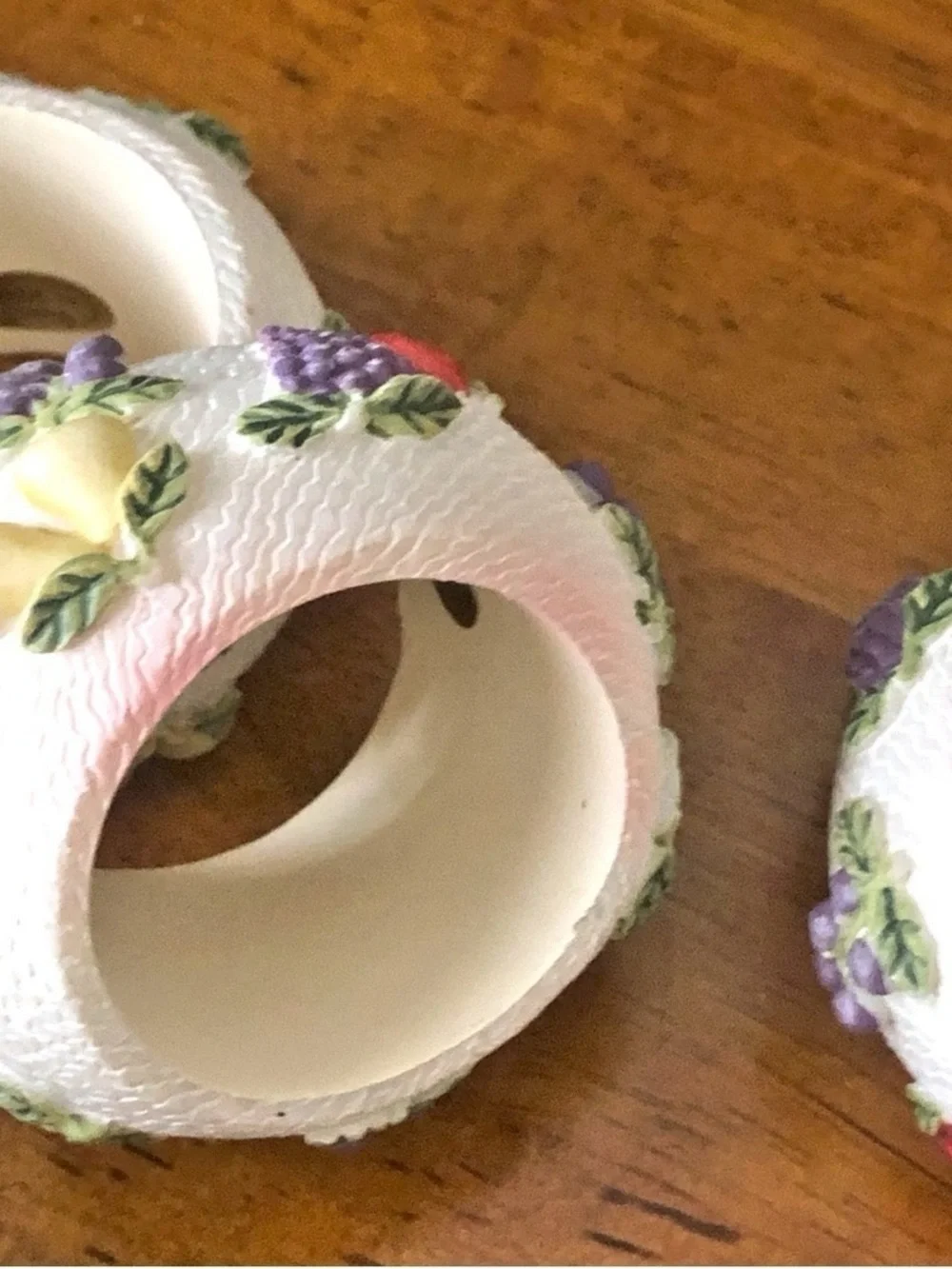 Pier 1 Imports Resin Fruit Motif Napkin Rings Textured Harvest Set of 8